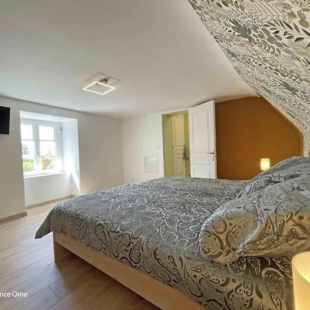 Charmante Maison Près De Domfront Avec Jardin Et Animaux Admis - Fr-1-497-201 Saint-Gilles-des-Marais