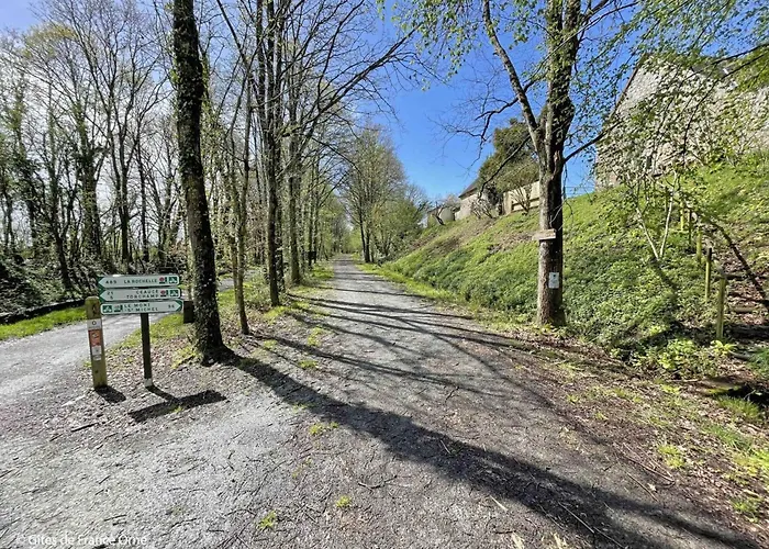 度假居 Maison Restauree Avec Charme A Domfront, Animaux Admis, Wifi, Pres Des Pistes Cyclables - Fr-1-497-201 Saint-Gilles-des-Marais